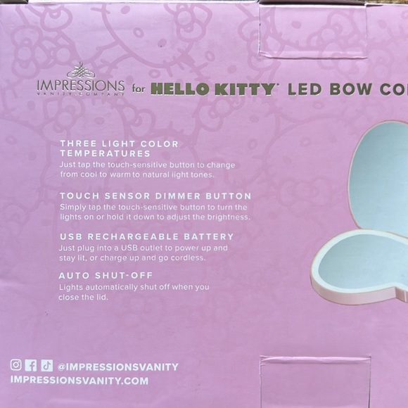 IMPRESSIONS vanity.company Hello Kitty LED Bow Compact Mirror - Picture 3 of 4